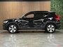 Volvo XC40 T5 Recharge Plus Dark | Trekhaak | Harman Kardon | Parkeercamera | All Season banden | Adaptieve Cruise Control | Pilot Assist | BLIS Dode Hoek Detectie | Bestuurdersstoel elektrisch geheugen | Stoel en Stuurwielverwarming | Privacy Glass | 19 Inch | Passagiersstoel elektrisch | Zitting verlenging voorstoelen | Keyless Drive | Parkeersensoren voor+achter | Privacy Glass | Elektrisch bedienbare achterklep | Climate Control L+R | DAB Radio | Apple Carplay/Android Auto | Volvo On Call met mobiele App functie | Onyx Black Metallic |
