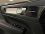 Volvo XC40 T5 Recharge Plus Dark | Trekhaak | Harman Kardon | Parkeercamera | All Season banden | Adaptieve Cruise Control | Pilot Assist | BLIS Dode Hoek Detectie | Bestuurdersstoel elektrisch geheugen | Stoel en Stuurwielverwarming | Privacy Glass | 19 Inch | Passagiersstoel elektrisch | Zitting verlenging voorstoelen | Keyless Drive | Parkeersensoren voor+achter | Privacy Glass | Elektrisch bedienbare achterklep | Climate Control L+R | DAB Radio | Apple Carplay/Android Auto | Volvo On Call met mobiele App functie | Onyx Black Metallic |