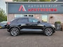 Volkswagen T-Roc 1.5 TSI Sport Trekhaak! Panorama/Schuifak! Carplay! Mooie/Nette Auto! NAP! LED! Leer!
