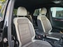 Volkswagen T-Roc 1.5 TSI Sport Trekhaak! Panorama/Schuifak! Carplay! Mooie/Nette Auto! NAP! LED! Leer!