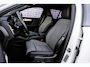 Volvo XC40 2.0 B3 Plus Dark | Trekhaak | Adaptive cruise control | Pixel LED koplampen | 360 camera | 19" velgen | Getint glas | Dode hoek detectie BLIS |