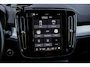 Volvo XC40 2.0 B3 Plus Dark | Trekhaak | Adaptive cruise control | Pixel LED koplampen | 360 camera | 19" velgen | Getint glas | Dode hoek detectie BLIS |