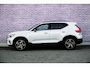 Volvo XC40 2.0 B3 Plus Dark | Trekhaak | Adaptive cruise control | Pixel LED koplampen | 360 camera | 19" velgen | Getint glas | Dode hoek detectie BLIS |