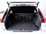 Volvo XC40 2.0 B3 Plus Dark | Trekhaak | Adaptive cruise control | Pixel LED koplampen | 360 camera | 19" velgen | Getint glas | Dode hoek detectie BLIS |