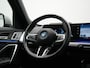 BMW X1 xDrive30e M Sport PHEV 326pk Dealer O.H. | SOH 95,9% | Trekhaak Af Fabriek | Panodak | Head Up | Adaptive Cruise | 360 Camera | Harman / Kardon | Alcantara Sportstoelen Massage & Memory | BLIS | Keyless | Stuur Verwarmd | Navigatie Plug In Hybrid |