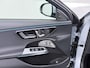 Mercedes-Benz E-klasse 300 e AMG Line | Superscreen | Panorama - Schuifdak | Memory Seats | Stoelventilatie / -verwarming Voor | Burmester 4D Sound |