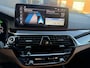 BMW 5-Serie Touring 530e Business Edition Plus Leer,Trekhaak,Navi,Clima,18Inch 1700kg trekken