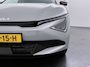Kia EV6 Air 84 kWh - Stoel-/Stuurverwarming - Cruise Control Adaptief - Climate Control - Apple Carplay/AndroidAuto - - Fabrieksgarantie tot 11-2032 -