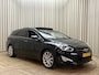 Hyundai i40 Wagon 2.0 GDI i-Catcher *Panoramadak* Leder / Camera / Navigatie / Stoelverwarming / PDC V&A / Keyless / 17'' LMV