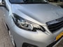 Peugeot 108 1.0 VTi Active | Automaat | Nieuw geleverd eerste eigenaars auto | Dealer onderhouden | Airco | Afneembare trekhaak | 5 Deurs | LED Dagrijverlichting | Privacy glas | Bleutooth Telefoon & Audio | Elektrisch Pakket | Stuurwielbediening