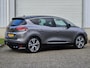 Renault Scenic 1.3 TCe Intens / Trekhaak / Panoramadak / Dealer Onderhouden / Head- Up Display / Achteruitrijcamera / Apple Carplay & Android Auto / Dode Hoek Detectie / Navigatie / Climate Control / 20'' LM Velgen /