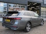 Volkswagen Passat 1.5 eHybrid 204pk Elegance / Trekhaak / Headup / Memory / Stoel&amp;stuur verw. / FABRIEKS garantie