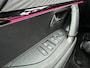 Peugeot e-2008 EV 50kWh 136PK GT Pack + 18"/ Navi/ Clima/ Ad.Cruise/ Panorama/ Full-LED/ Camera/ CarPlay/ Stoelverwarming/ SOH100%/ NL auto