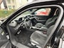 Peugeot e-2008 EV 50kWh 136PK GT Pack + 18"/ Navi/ Clima/ Ad.Cruise/ Panorama/ Full-LED/ Camera/ CarPlay/ Stoelverwarming/ SOH100%/ NL auto