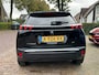 Peugeot e-2008 EV 50kWh 136PK GT Pack + 18"/ Navi/ Clima/ Ad.Cruise/ Panorama/ Full-LED/ Camera/ CarPlay/ Stoelverwarming/ SOH100%/ NL auto