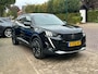 Peugeot e-2008 EV 50kWh 136PK GT Pack + 18"/ Navi/ Clima/ Ad.Cruise/ Panorama/ Full-LED/ Camera/ CarPlay/ Stoelverwarming/ SOH100%/ NL auto