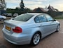 BMW 3-Serie 318i Business Line ORG NL - NAP - ZEER MOOI