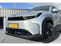 Toyota Urban Cruiser Dynamic Adventure 61 kWh, Trekhaak, Spatlappen!