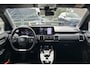 Toyota Urban Cruiser Dynamic Adventure 61 kWh, Trekhaak, Spatlappen!