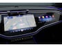Mercedes-Benz E-klasse 300 e AMG Line | Luchtvering | Hyperscreen | Achterasbesturing | Burmester | Stoelventilatie | Vlakkenverwarming | Massage | Distronic+ | Digital Light |