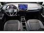 Volkswagen ID.4 Pro Limited Edition 77 kWh 286PK / 210kW, Achteruitrijcamera (Rear View), wegklapbare trekhaak, 19" 'Bergen' LMV, LED verlichting, adaptieve cruise control (ACC), draadloos Apple Carplay & Android Auto, DAB+, 'Innovision Pro' navigatie, draadloze telefoonlader, elektrisch verstel-, verwarm- en inklapbare buitenspiegels, keyless access, verwarmbare voorstoelen, verwarmbaar multifunctioneel lederen stuurwiel, verwarmbare voorruit etc.