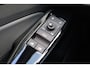 Volkswagen ID.4 Pro Limited Edition 77 kWh 286PK / 210kW, Achteruitrijcamera (Rear View), wegklapbare trekhaak, 19" 'Bergen' LMV, LED verlichting, adaptieve cruise control (ACC), draadloos Apple Carplay & Android Auto, DAB+, 'Innovision Pro' navigatie, draadloze telefoonlader, elektrisch verstel-, verwarm- en inklapbare buitenspiegels, keyless access, verwarmbare voorstoelen, verwarmbaar multifunctioneel lederen stuurwiel, verwarmbare voorruit etc.