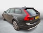 Volvo V90 Cross Country 2.0 T5 AWD Pro | Pine grey metallic | Maroonbrown Nappa leder | Black Walnut Wood |Trekhaak | Adaptieve cruise control | Camera | Alarm | BLIS | Parkeersensoren |