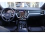 Volvo S60 2.0 B5 250PK AUTOMAAT R-DESIGN 20'' | PANORAMISCH SCHUIF/KANTELDAK | PREMIUM AUDIO BY HARMAN KARDON | 20" 5-TRIPPLE SPAAKS BLACK/DIAMAND CUT LICHTMETALEN VELGEN | BLINDSPOT INFOMATION SYSTEM (BLIS) | VERWARMDE VOORRUIT |VERWARMDE AQUABLADE RUITENWISSERBLADEN | PILOT ASSIST | APPLE CARPLAY / ANDROID AUTO | DODEHOEKDETECTIE | ADAPTIEVE CRUISECONTROL | R-DESIGN BEKLEDING MET NAPPA LEDER I.C.M. OPEN GRID TEXTIEL | ELEKTRISCH VERSTELBARE CONTOUR STOELEN (SPORTSTOELEN) MET GEHEUGEN OP BEIDE VOORSTOELEN (POWERSEATS) |VERWARMDE VOORSTOELEN EN ACHTERBANK | VERWARMD STUURWIEL | PARKEERVERWARMING MET TIMER (STANDKACHEL) | 4 ZONE ELECTRONIC CLIMATE CONTROL MET TOUCHSCREEN BEDIENING OP DE TWEEDE ZITRIJ | FULL LED KOPLAMPEN | ELEKTRISCH TE OPENEN ACHTERKLEP | ZWARTE HEMELBEKLEDING |