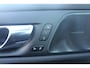 Volvo S60 2.0 B5 250PK AUTOMAAT R-DESIGN 20'' | PANORAMISCH SCHUIF/KANTELDAK | PREMIUM AUDIO BY HARMAN KARDON | 20" 5-TRIPPLE SPAAKS BLACK/DIAMAND CUT LICHTMETALEN VELGEN | BLINDSPOT INFOMATION SYSTEM (BLIS) | VERWARMDE VOORRUIT |VERWARMDE AQUABLADE RUITENWISSERBLADEN | PILOT ASSIST | APPLE CARPLAY / ANDROID AUTO | DODEHOEKDETECTIE | ADAPTIEVE CRUISECONTROL | R-DESIGN BEKLEDING MET NAPPA LEDER I.C.M. OPEN GRID TEXTIEL | ELEKTRISCH VERSTELBARE CONTOUR STOELEN (SPORTSTOELEN) MET GEHEUGEN OP BEIDE VOORSTOELEN (POWERSEATS) |VERWARMDE VOORSTOELEN EN ACHTERBANK | VERWARMD STUURWIEL | PARKEERVERWARMING MET TIMER (STANDKACHEL) | 4 ZONE ELECTRONIC CLIMATE CONTROL MET TOUCHSCREEN BEDIENING OP DE TWEEDE ZITRIJ | FULL LED KOPLAMPEN | ELEKTRISCH TE OPENEN ACHTERKLEP | ZWARTE HEMELBEKLEDING |