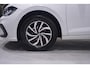 Volkswagen Polo 1.0 TSI Life Edition NAP Apple Carplay ACC PDC V+A Clima Private-glas Digi-cockpit DAB-ontvangst stuurbediening elektrische spiegelbediening en inklapbaar LMV "15"