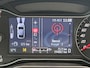 Ford S-Max 2.0 EcoBoost Titanium 7 pers in automaat met trekhaak en parkeersensoren / camera en bluetooth telefoon / media
