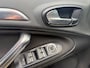 Ford S-Max 2.0 EcoBoost Titanium 7 pers in automaat met trekhaak en parkeersensoren / camera en bluetooth telefoon / media