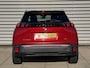 Peugeot e-2008 EV GT Pack 50 kWh | SOH 93% | Stoelverwarming | Apple Carplay | Alcantara Bekleding | Climate Control | Adaptieve Cruise Control |
