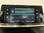 Peugeot e-208 EV Allure Pack 50 kWh l Trekhaak l Apple carplay & Android auto l Stoelverwarming l