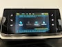Peugeot e-208 EV Allure Pack 50 kWh l Trekhaak l Apple carplay & Android auto l Stoelverwarming l