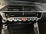 Peugeot e-208 EV Allure Pack 50 kWh l Trekhaak l Apple carplay & Android auto l Stoelverwarming l