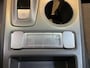 Hyundai Kona Electric EV Fashion 64 kWh 204PK | Warmtepomp | Navigatie | Apple Carplay & Android Auto | 100% SOH | Adaptive cruise control | Climate control | Head-up display | Parkeersensoren achter |