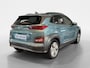 Hyundai Kona Electric EV Fashion 64 kWh 204PK | Warmtepomp | Navigatie | Apple Carplay & Android Auto | 100% SOH | Adaptive cruise control | Climate control | Head-up display | Parkeersensoren achter |