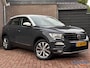 Volkswagen T-Roc 1.5 TSI Sport | Trekhaak | Navi | 150pk | ACC | PDC