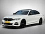 BMW 3-Serie 330i High Executive Edition M-sport (NL-auto, Dealer OndH, Panorama, Navi, StoelV, Stuur VerW, Etc)