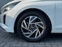 Hyundai i20 1.2 MPI 84pk Comfort | Airco | Camera | Carplay | Cruise control | Dodehoek detectie | Navigatie | Parkeersensoren | Digitaal cockpit | Lichtmetalen velgen
