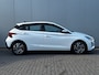 Hyundai i20 1.2 MPI 84pk Comfort | Airco | Camera | Carplay | Cruise control | Dodehoek detectie | Navigatie | Parkeersensoren | Digitaal cockpit | Lichtmetalen velgen