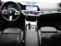 BMW 3-Serie Touring 330e xDrive Sportline PHEV 293pk Dealer O.H | SOH 87,9% | Trekhaak Af Fabriek | Camera | Lederen Sportstoelen Verwarmd | Apple Carplay | Sfeerverlichting | Navigatie | Virtual | Cruise Control | DAB | 18"L.M | Plug In Hybrid |