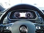 Volkswagen Tiguan 1.4TSI 150PK DSG R-LINE!! Al-in Prijs! Trekhaak!