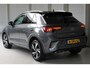 Volkswagen T-Roc 1.5 TSI R-Line Navigatie | Adaptive Cruise Control | Side Assist | Parkeercamera