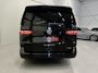Volkswagen Multivan 1.4 eHybrid L2 Life 7p. MASSAGE/TREKHAAK/ACC/ADAPTIVE-ONDERSTEL/H&K/HEAD-UP/LEER-ALCANTARA/SFEER/IQ-LIGHT/CAMERA/ELECTR.SCHUIFDEUREN/PDC+AUT.PARKEREN/EL.A.KLEP/UNIEK SLECHTS 34.000KM