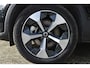 Volvo XC40 B4 Plus Dark | Trekhaak | Elektrisch verstelbare voorstoelen | Verwarmbare voorstoelen, stuurwiel en voorruit | Premium audio by Harman Kardon | Apple carplay/Android auto | Parkeercamera | All-Season | 19 inch |