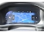 Volvo XC40 B4 Plus Dark | Trekhaak | Elektrisch verstelbare voorstoelen | Verwarmbare voorstoelen, stuurwiel en voorruit | Premium audio by Harman Kardon | Apple carplay/Android auto | Parkeercamera | All-Season | 19 inch |