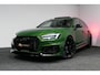 Audi RS4 A4 Avant 2.9 TFSI quattro / RS-Sportuitlaat / Panoramdak / Elektr. verstelbare voorstoelen (links met memory) / HUD / B&O / RS Comfort Pack / Dynamica Pack / Audi Exclusive interieur / Massage stoelen / Matrix LED / Rondomzichtcamera / Apple Carplay - Android Auto / Ambienteverlichting / Stoelverwarming voor + achter / 20'' LMV / Achteruitrijcamera