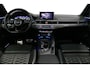 Audi RS4 A4 Avant 2.9 TFSI quattro / RS-Sportuitlaat / Panoramdak / Elektr. verstelbare voorstoelen (links met memory) / HUD / B&O / RS Comfort Pack / Dynamica Pack / Audi Exclusive interieur / Massage stoelen / Matrix LED / Rondomzichtcamera / Apple Carplay - Android Auto / Ambienteverlichting / Stoelverwarming voor + achter / 20'' LMV / Achteruitrijcamera